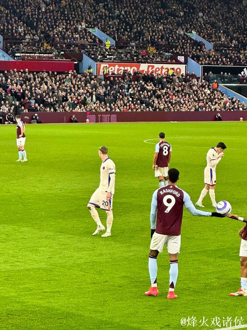 维拉距离111年前创纪录的11连胜仅差2场，将迎战曼联与切尔西