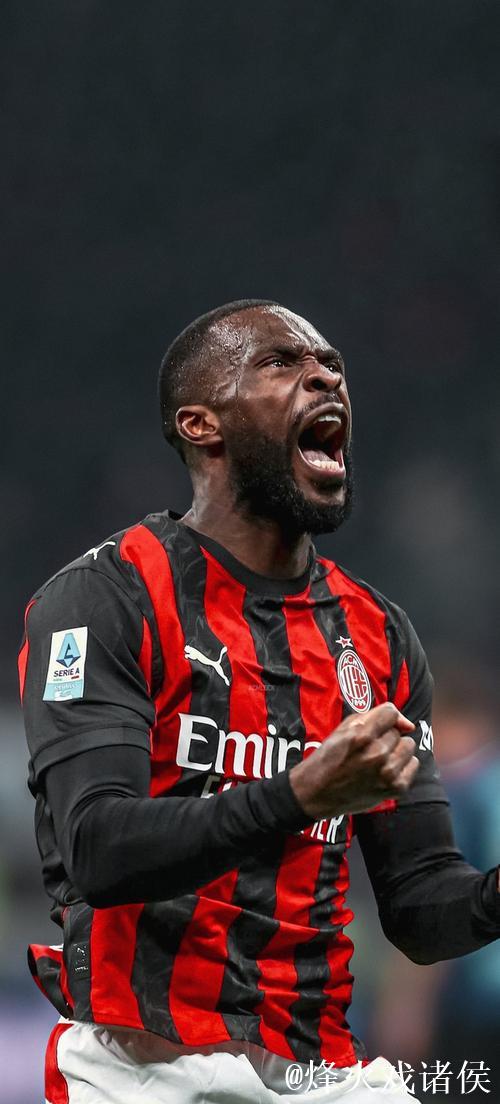 托莫里手机壁纸亮相,引发球迷热议 托莫里手机壁纸亮相,引发球迷热议