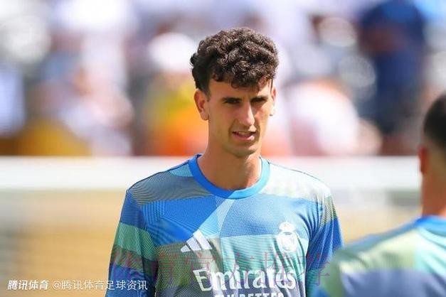 罗马诺:科莫600万欧签下帕斯 皇马将有50%二转